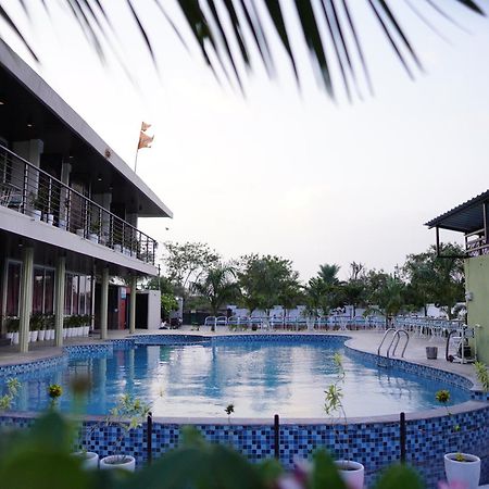 Fun O Farm Luxury Farm Villa Indore Exteriör bild