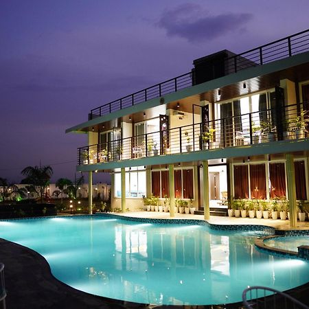 Fun O Farm Luxury Farm Villa Indore Exteriör bild