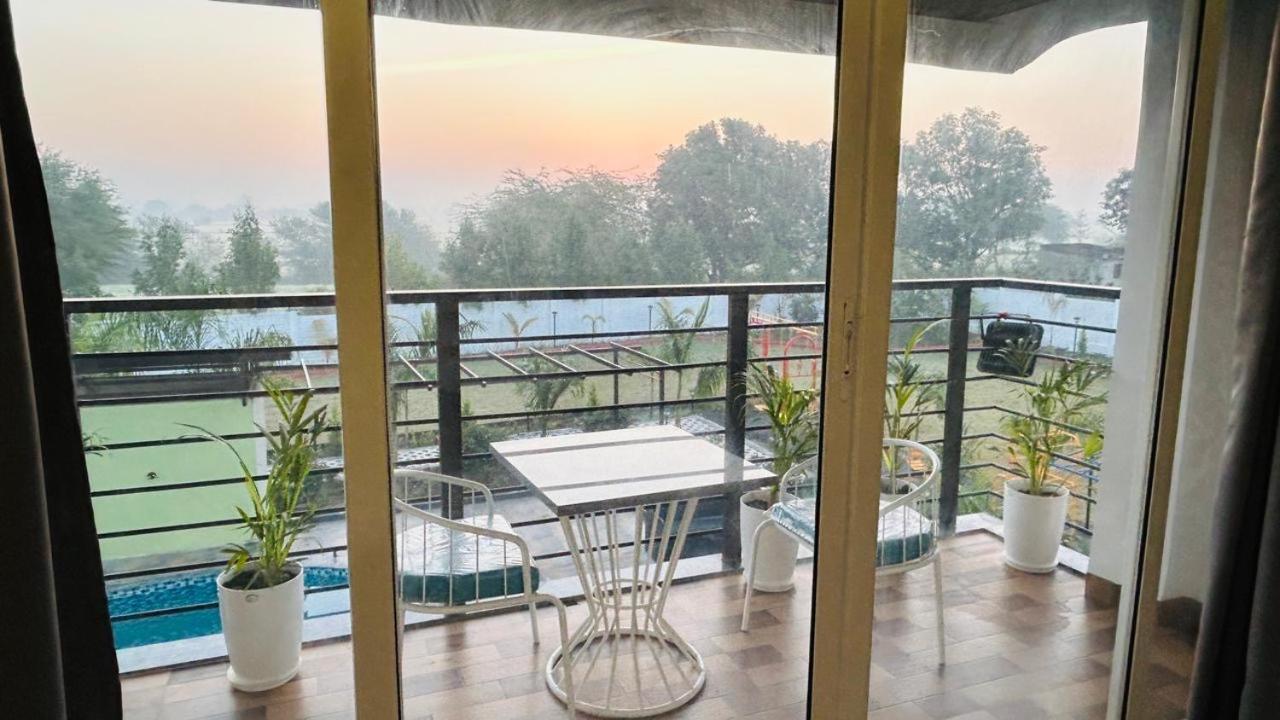 Fun O Farm Luxury Farm Villa Indore Exteriör bild
