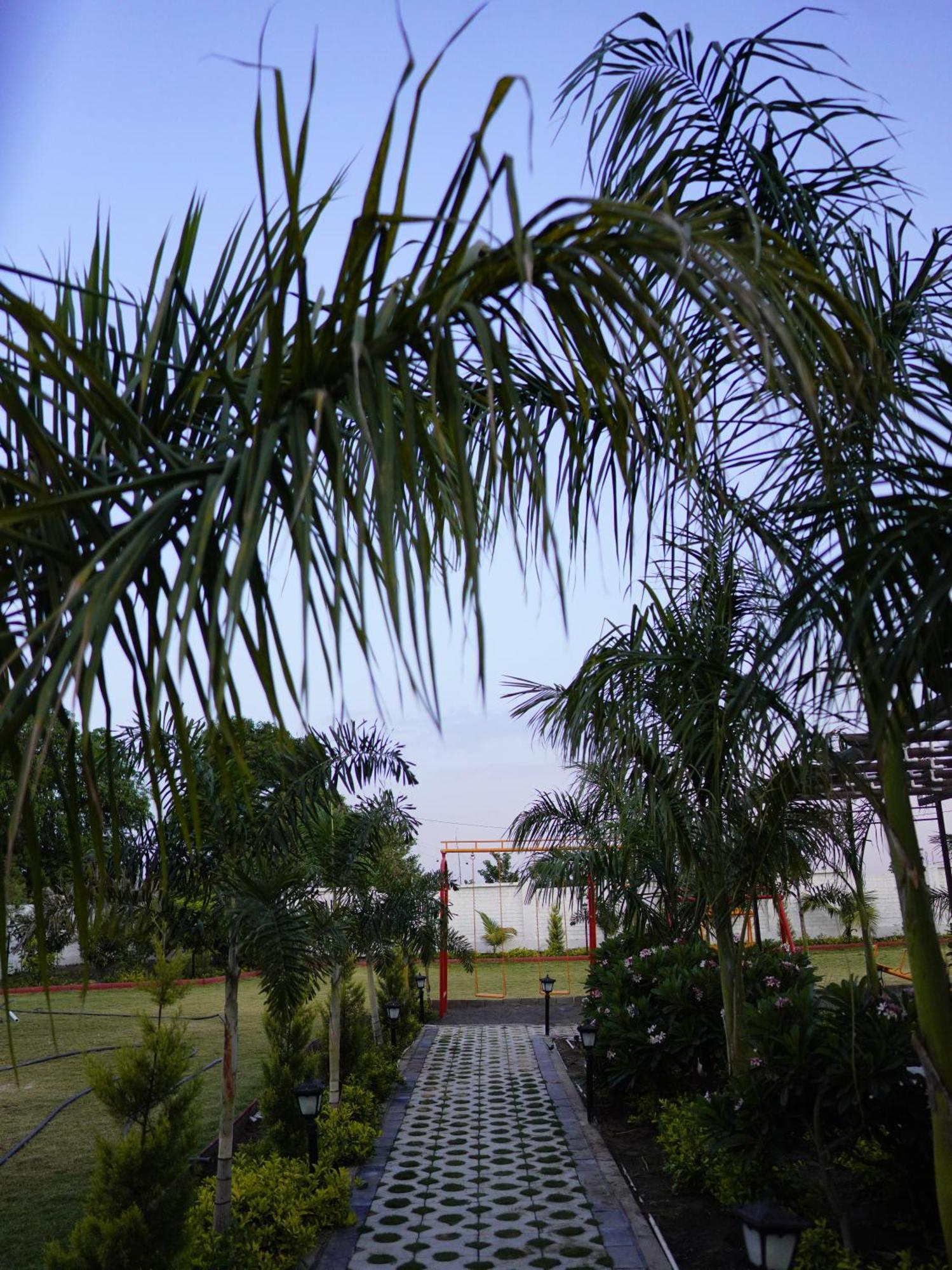Fun O Farm Luxury Farm Villa Indore Exteriör bild