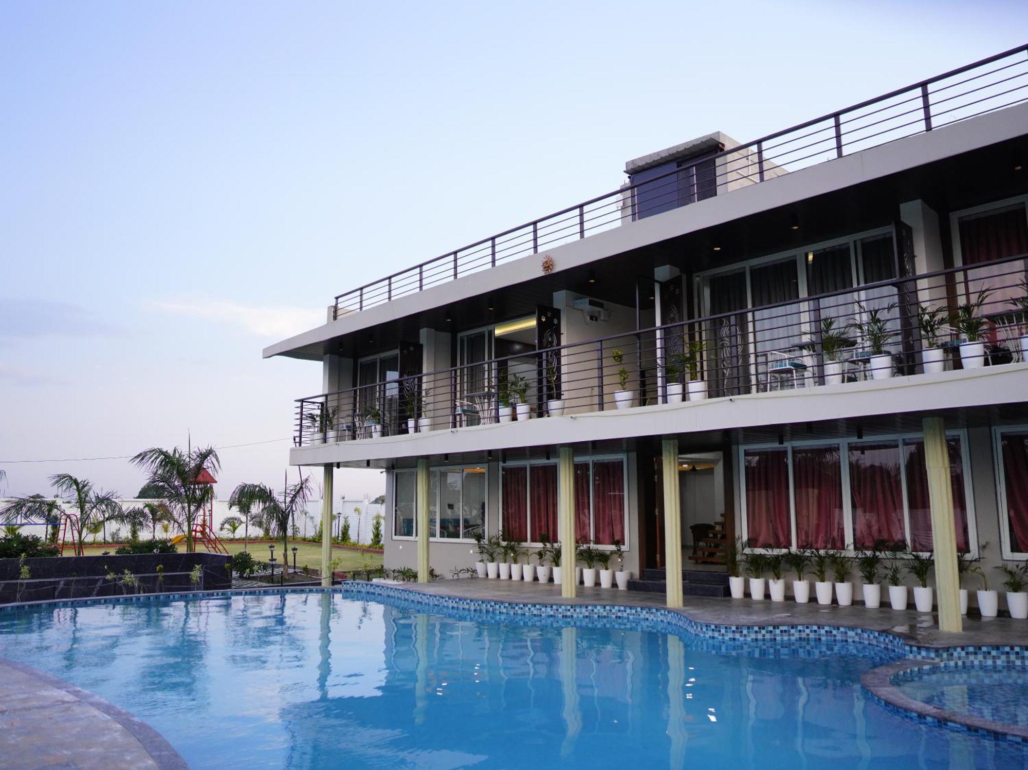 Fun O Farm Luxury Farm Villa Indore Exteriör bild